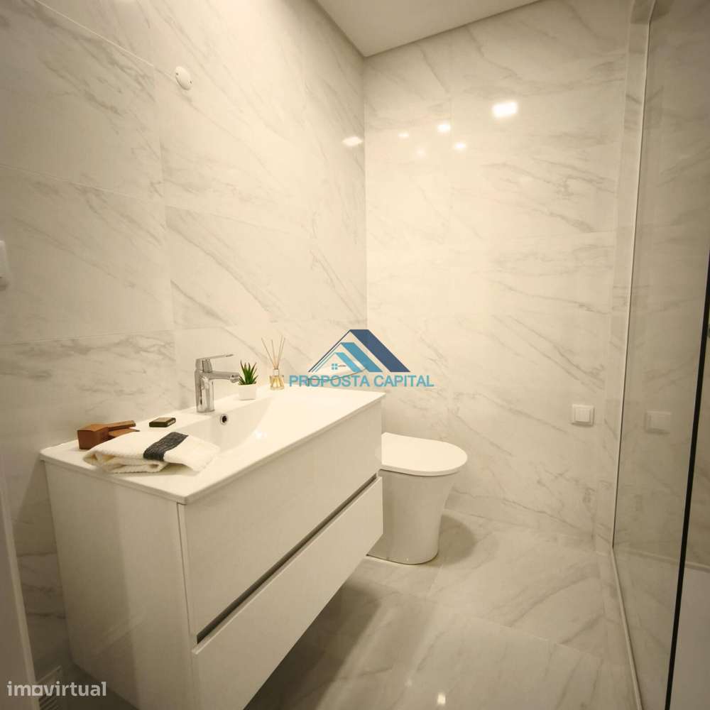 Apartamento T3 - Em Remodelação Total-26
