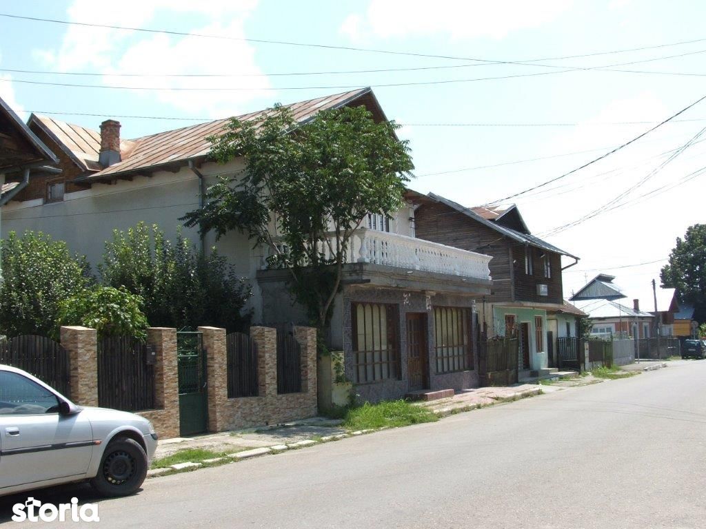 vand casa in Urlati, jud Prahova, pret negociabil