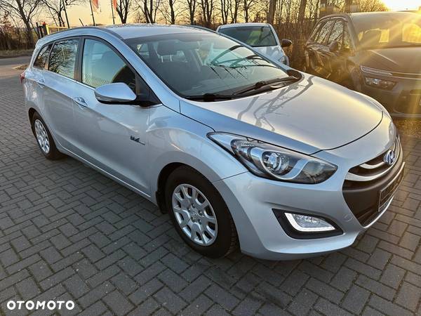 Hyundai I30 Kombi 1.6 CRDI Premium - 3