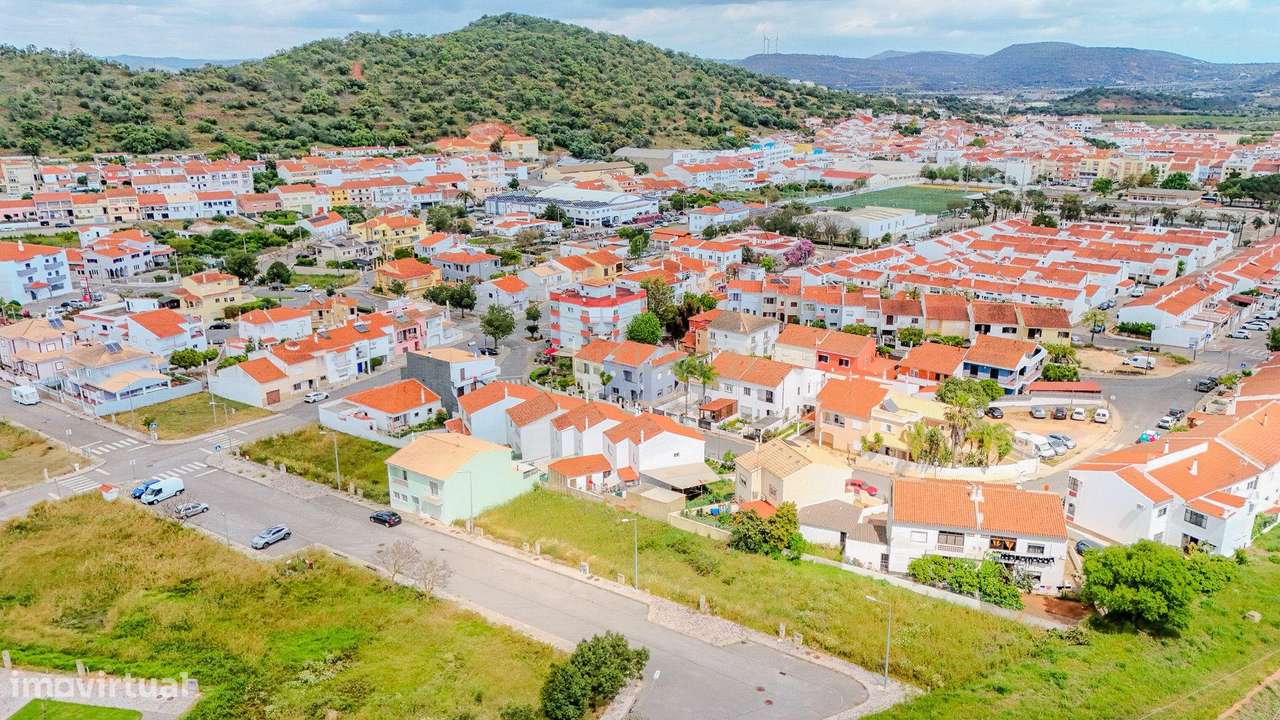 LOTE URBANO PARA MORADIA GEMINADA - Grande imagem: 5/7