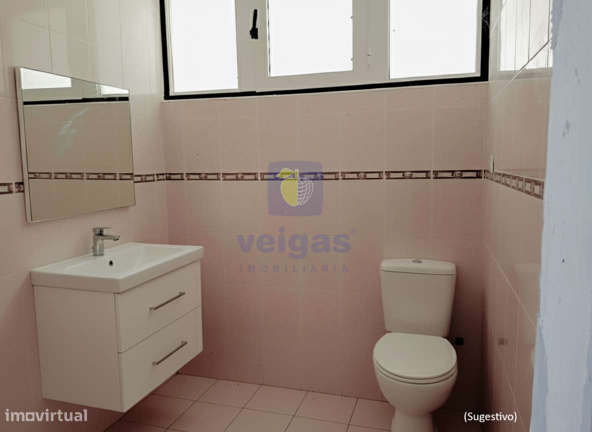 Moradia térrea isolada T3 em Vila Cã, Pombal, com sótão e terreno com-16