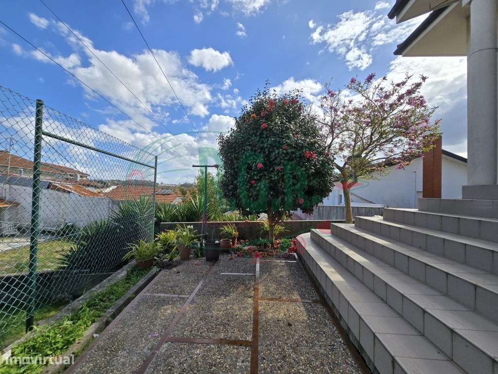 MORADIA T3 | 4 FRENTES | SÃO COSME-49