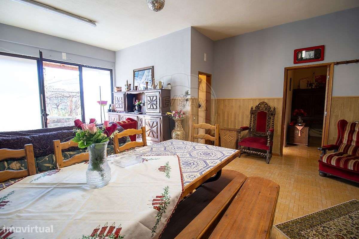 Moradia T4 para venda-32