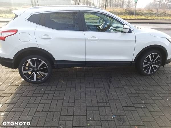 Nissan Qashqai 1.2 DIG-T N-Connecta Xtronic EU6 - 5