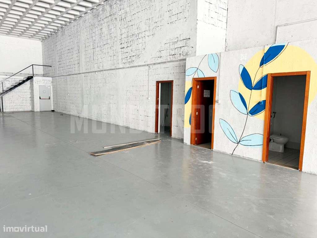 Espaço comercial / Armazém / Serviços - Famalicão Retail Park-7