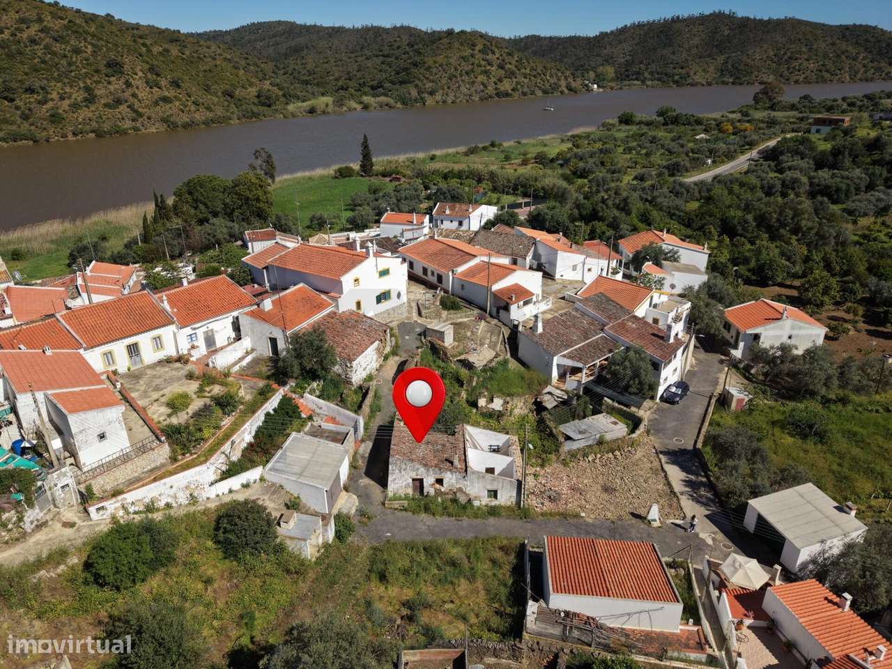 Ruína em Guerreiros do Rio com vista Rio Guadiana - Grande imagem: 5/7