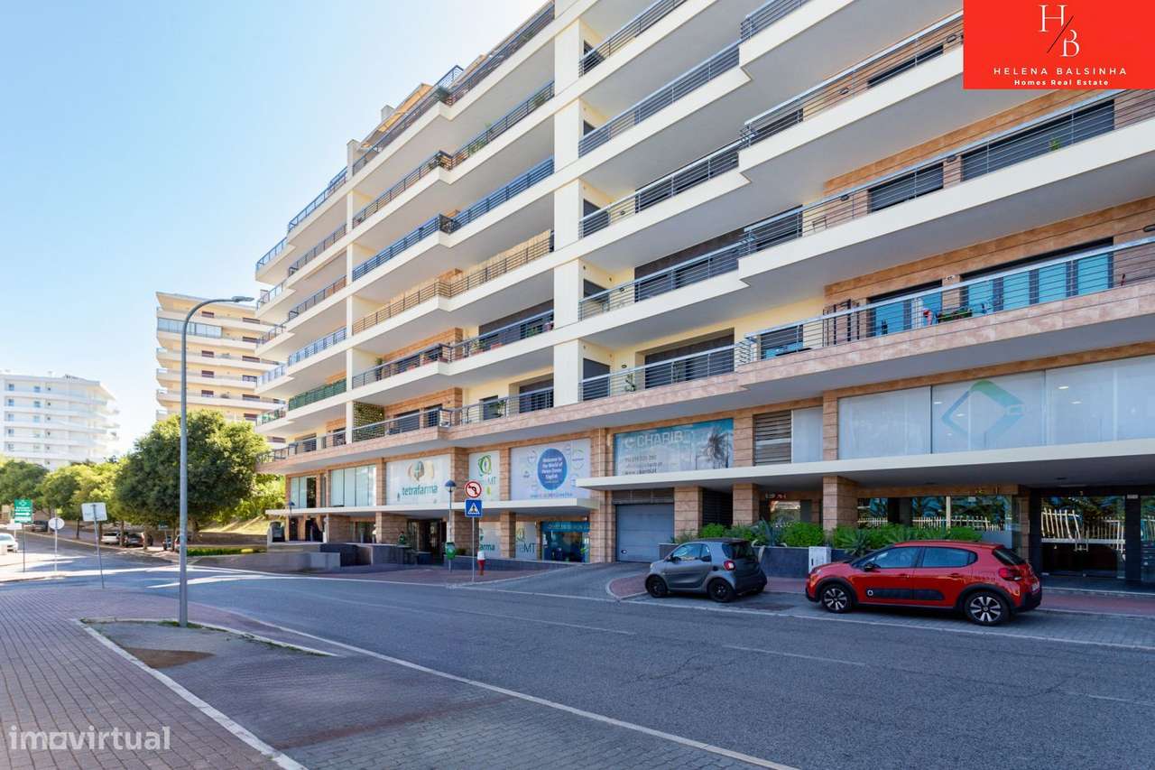 Excelente Apartamento T2 com 3 Parqueamentos nas Colinas do Cruzeiro-33