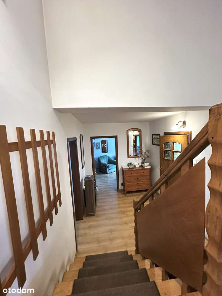 Dom przy jeziorze, Bytyń!-9