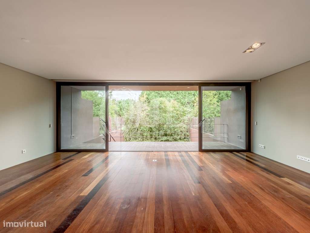 Moradia T5+1 com garagem, na Avenida da Boavista, Porto - Grande imagem: 3/38