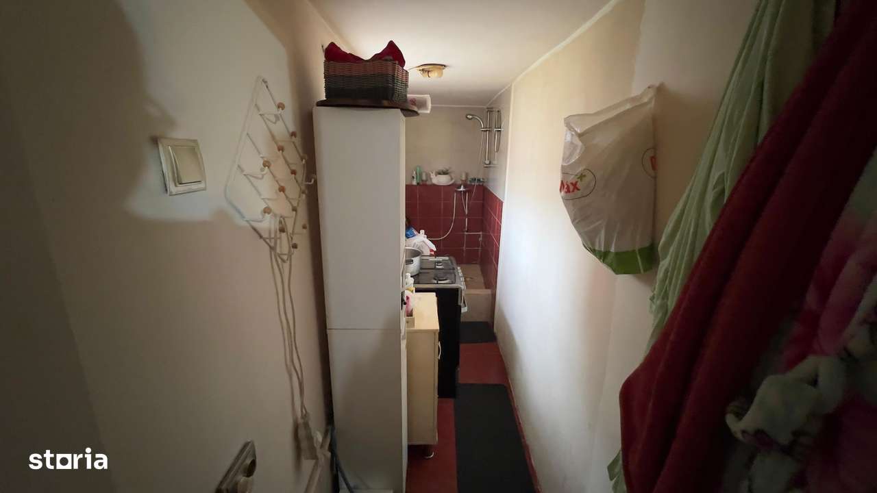 Casa zona centrala Petrosani-11