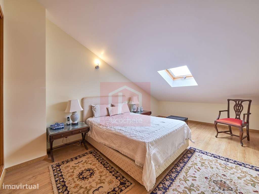 Apartamento duplex T2+3 em São Francisco.-28
