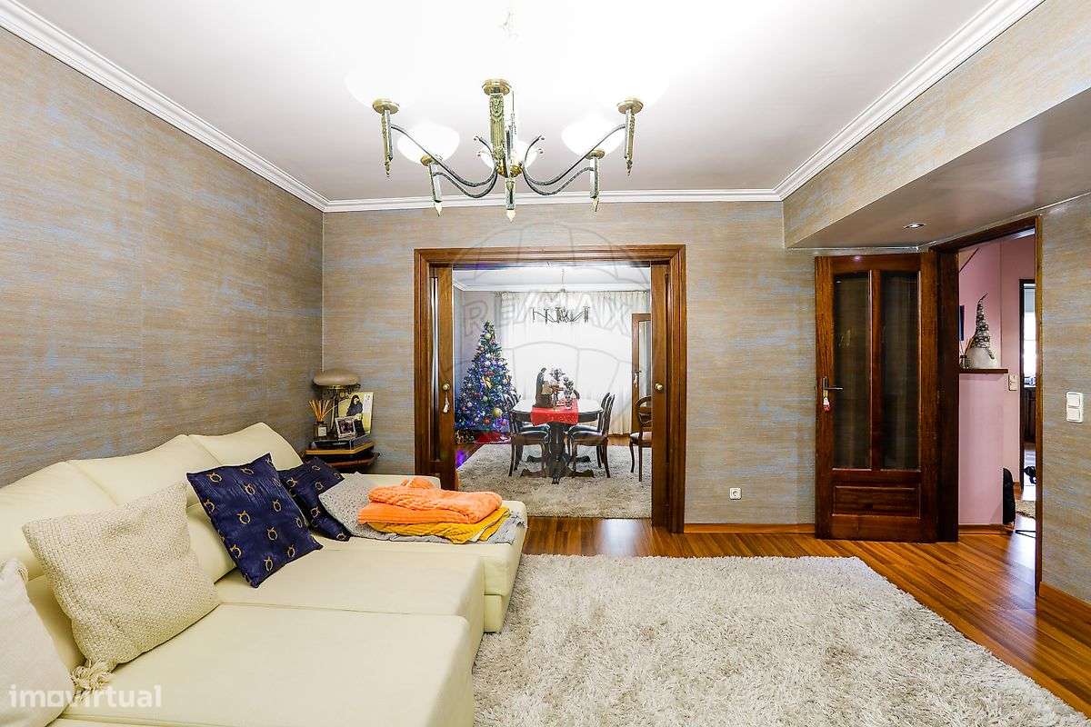 Moradia T4 para venda-10