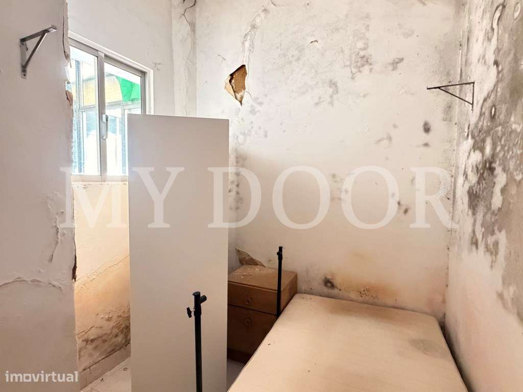 Apartamento T2 - Moscavide - Obras Totais - RCH c/ Terraço-27