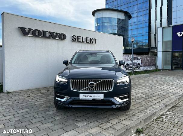 Volvo XC 90 - 3