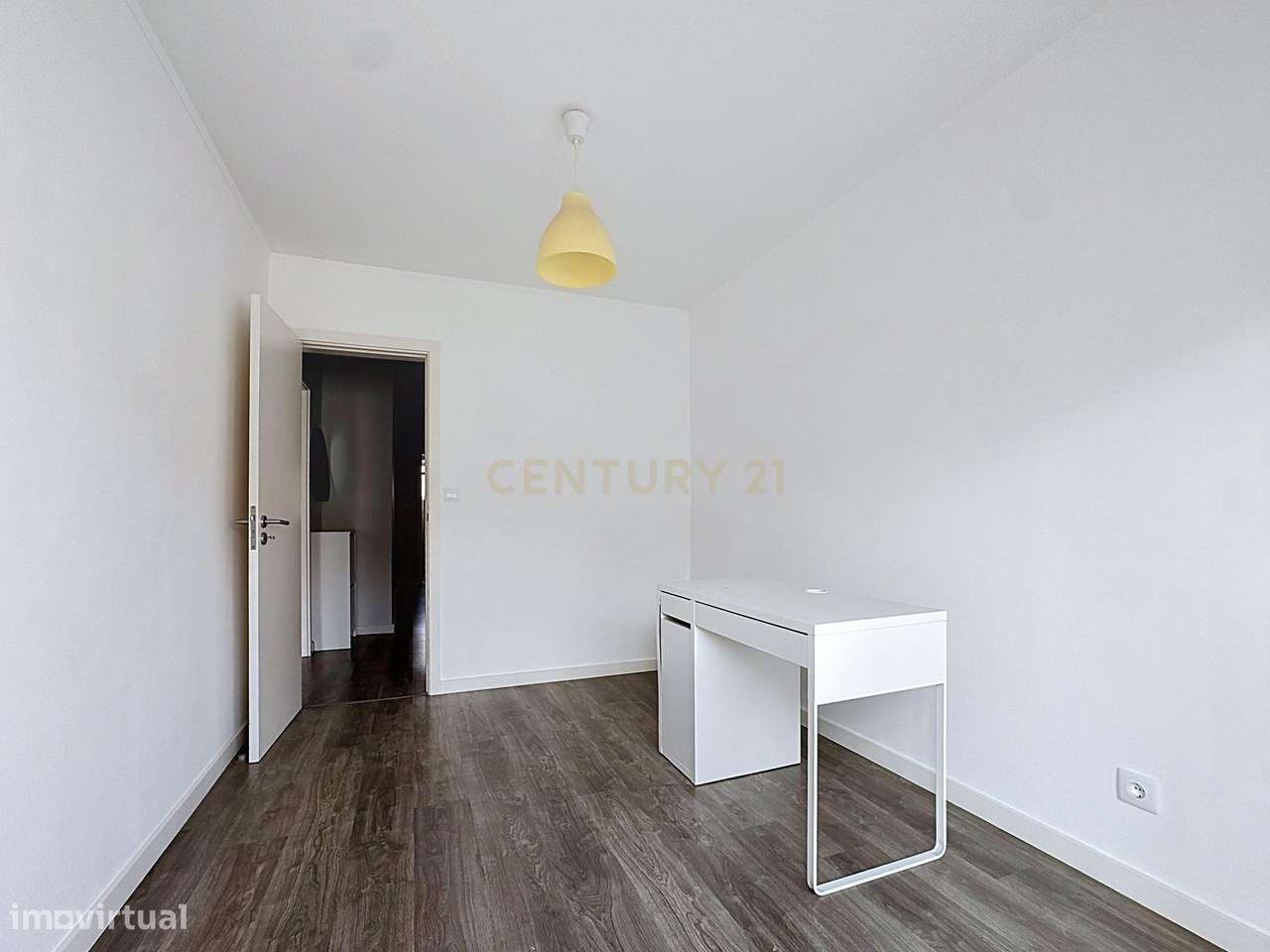 Apart. T3 remodelado em Paio Pires-14