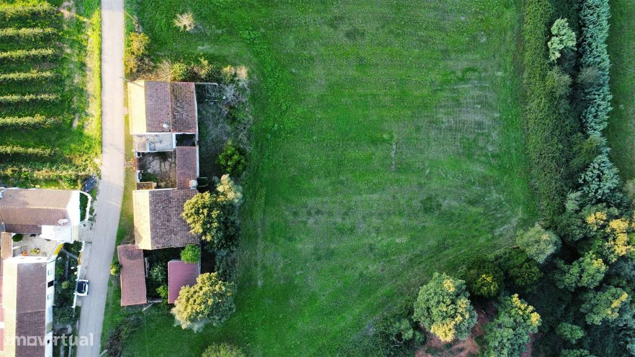 Conjunto de casas rústicas para reabilitar-18