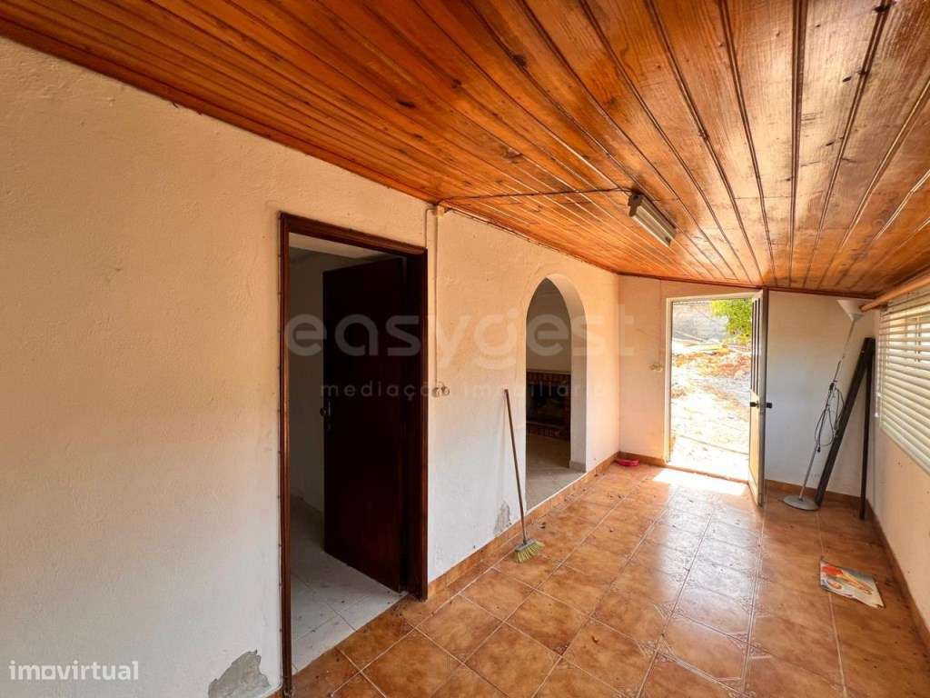 Moradia Isolada para Recuperar na freguesia de Assentiz - Grande imagem: 5/19