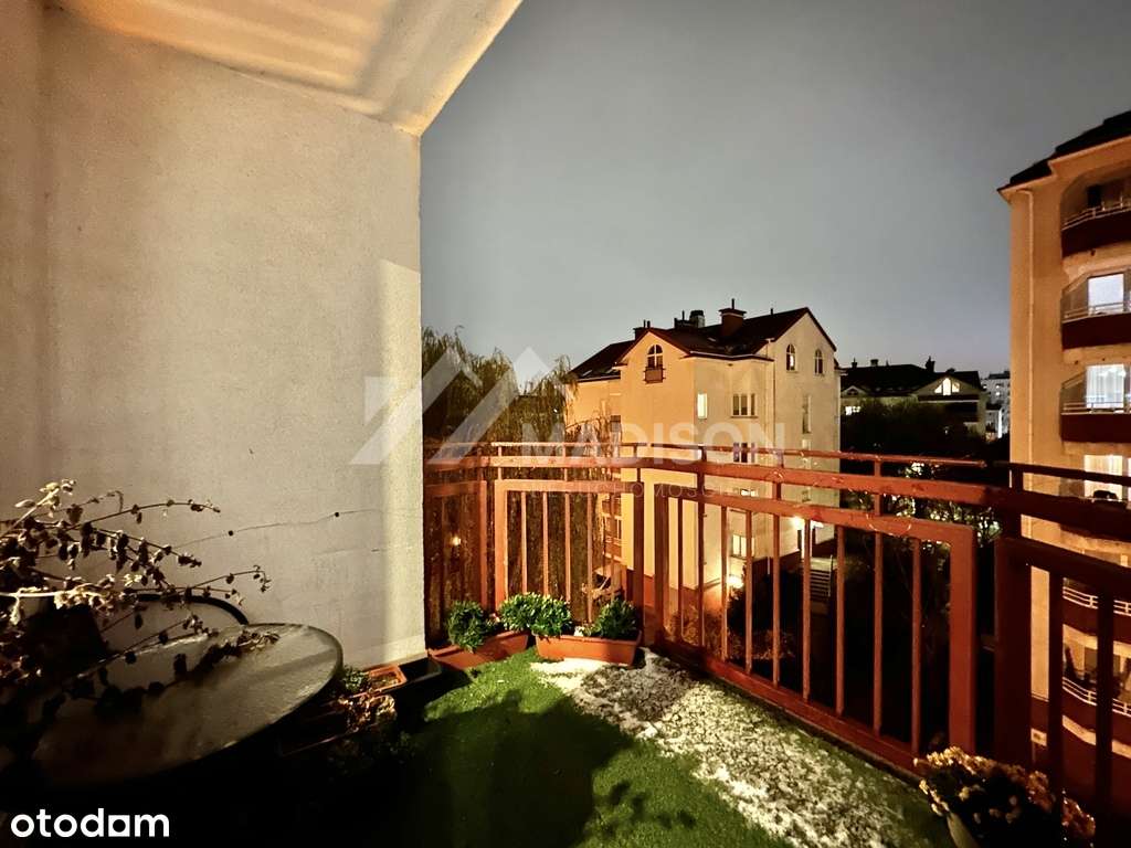 38m | 2 pokoje | duży balkon | komórka | garaż-11