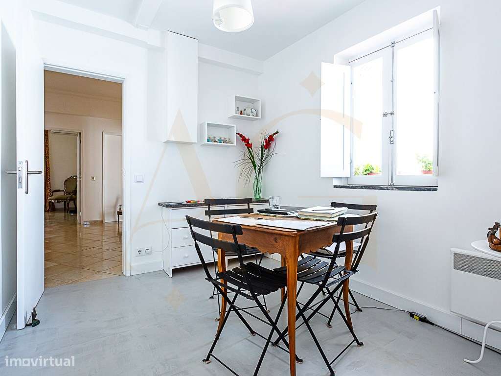 Moradia com Garagem, Piscina, Jardim e amplos Terraços, para venda ...-18