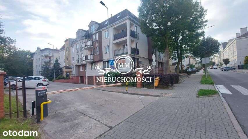 2 pokoje na osiedlu zamkniętym-parter-14