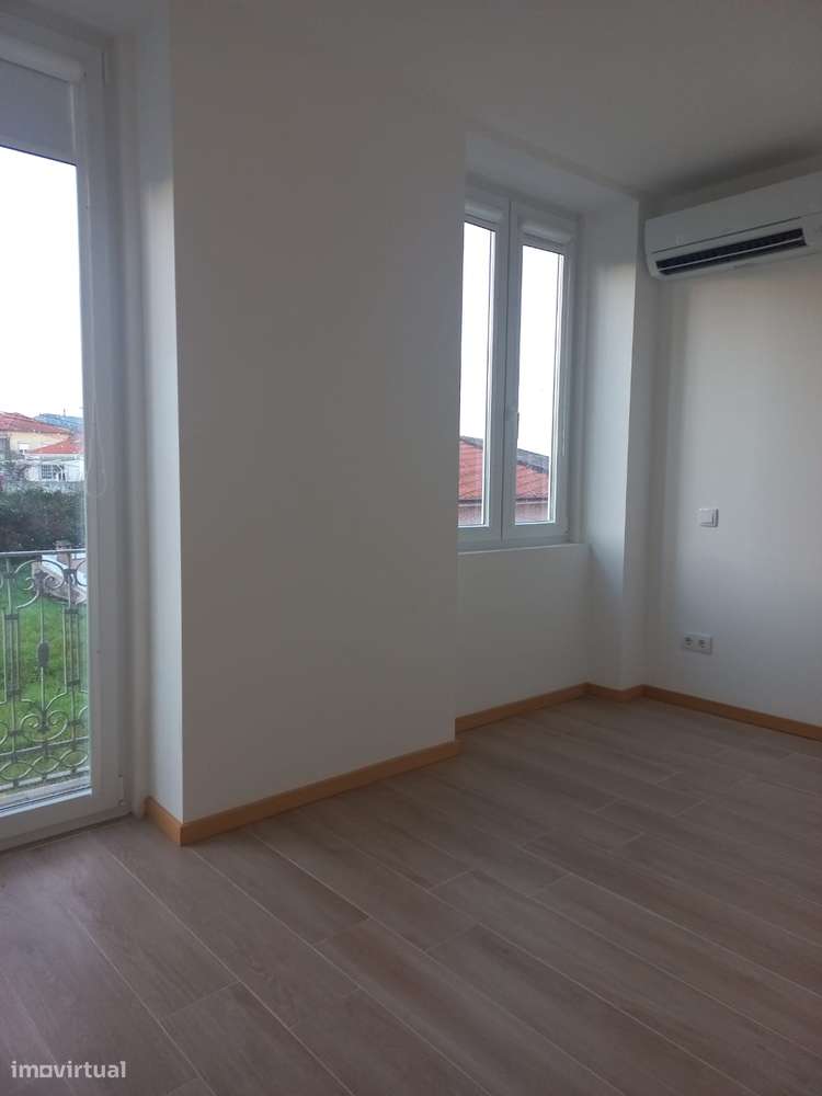 Apartamento T2 na Rua Comendador Inácio Sousa, 35 - Grande imagem: 3/11