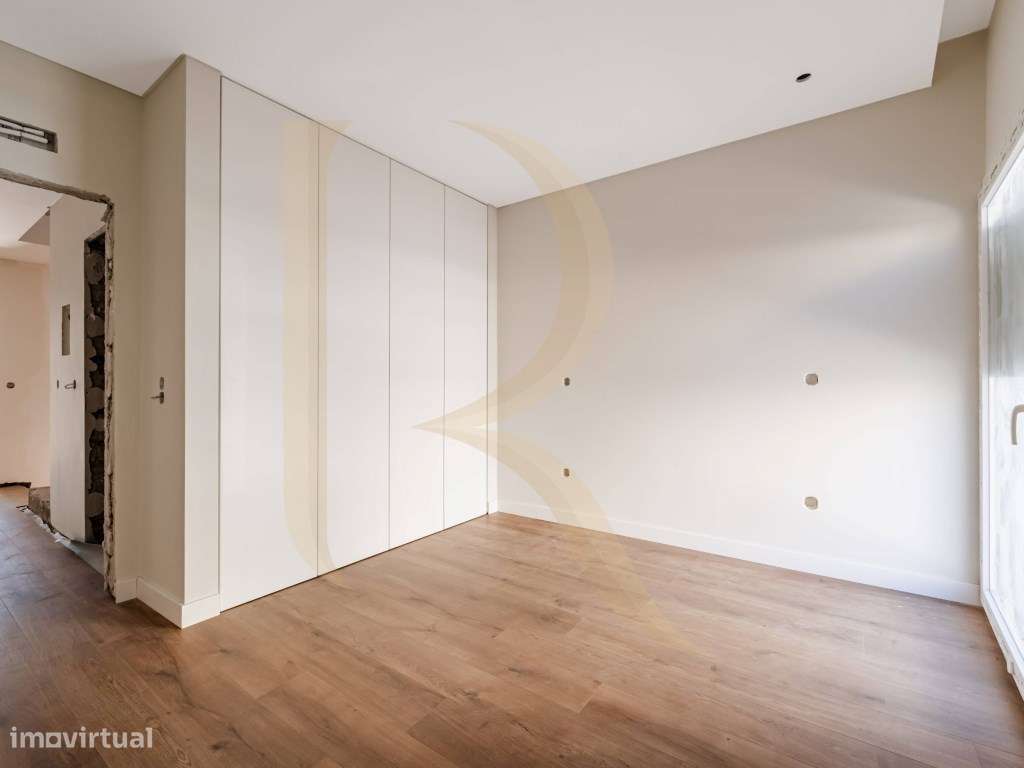 Moradia T4 nova com logradouro nas Paivas - Amora - Seixal-35