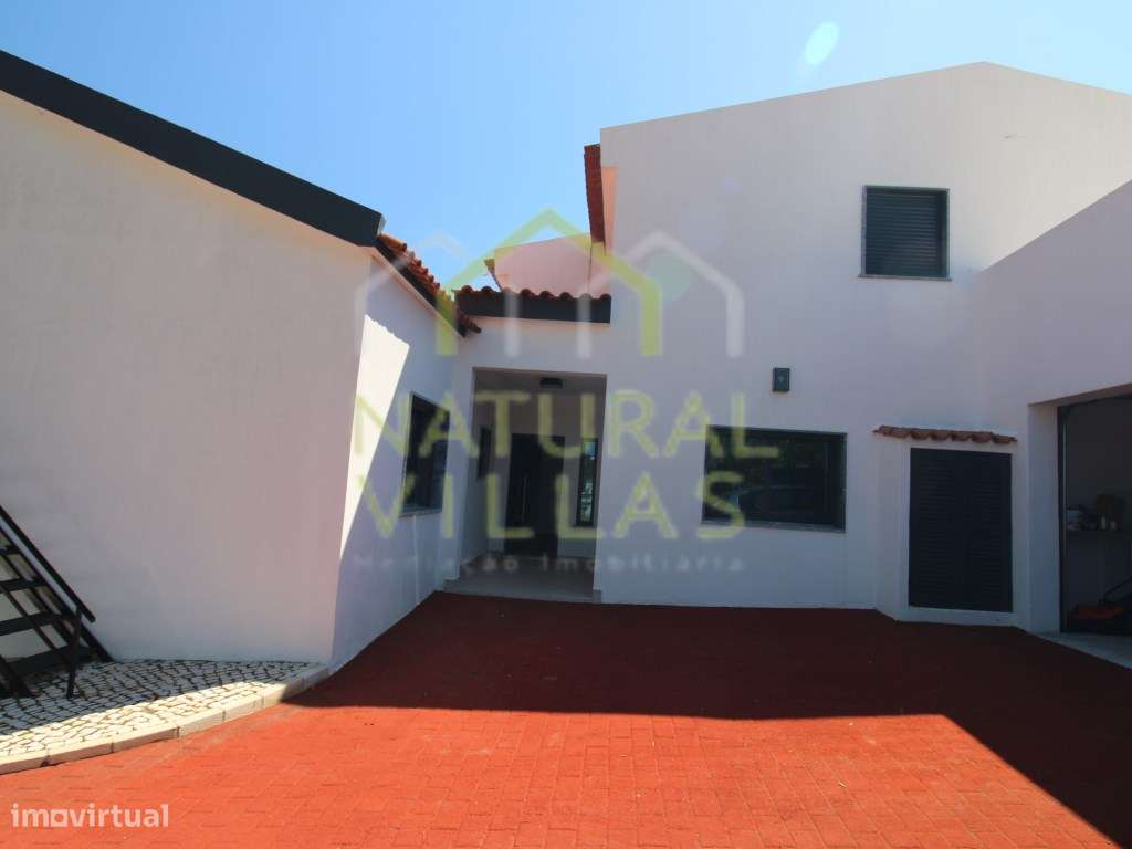 Moradia Isolada T5 Renovada com Piscina, São Brás de Alportel-17