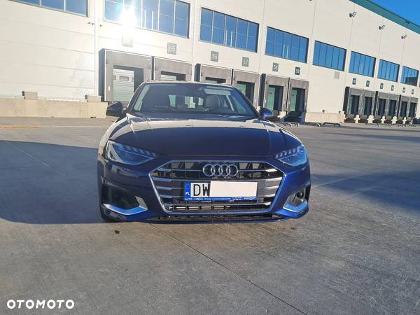 Audi A4 35 TFSI mHEV Advanced S tronic - 1