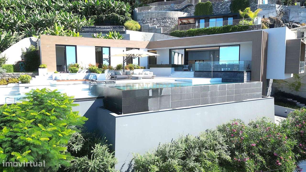 Moradia Moderna de Luxo com Vista Deslumbrante sobre o Atlântico – Sít-29