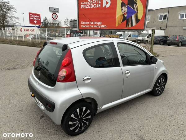 Peugeot 107 70 Petit Filou - 14