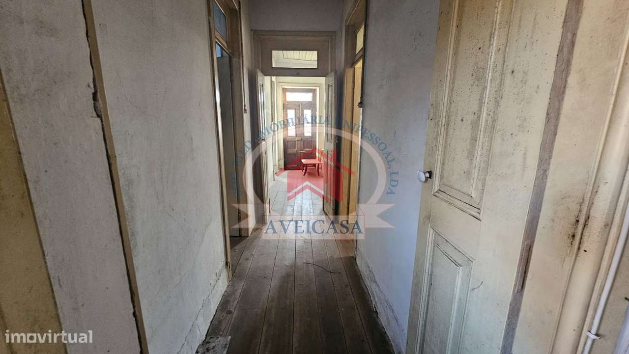 CASA GANDARESA EM VERDEMILHO PARA RECUPERAR-35