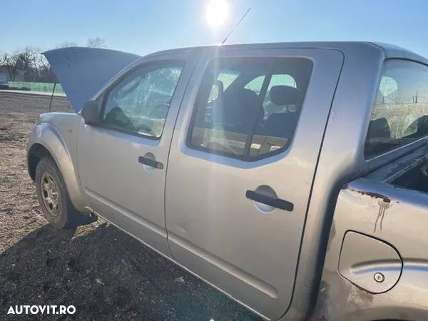 Dezmembrez Nissan Navara 2.5 DCI D40 - 3