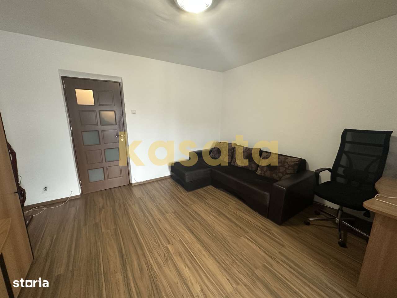 Garsonieră Drumul | Metrou Favorit | Acces Stradal - Imagine principală: 2/19