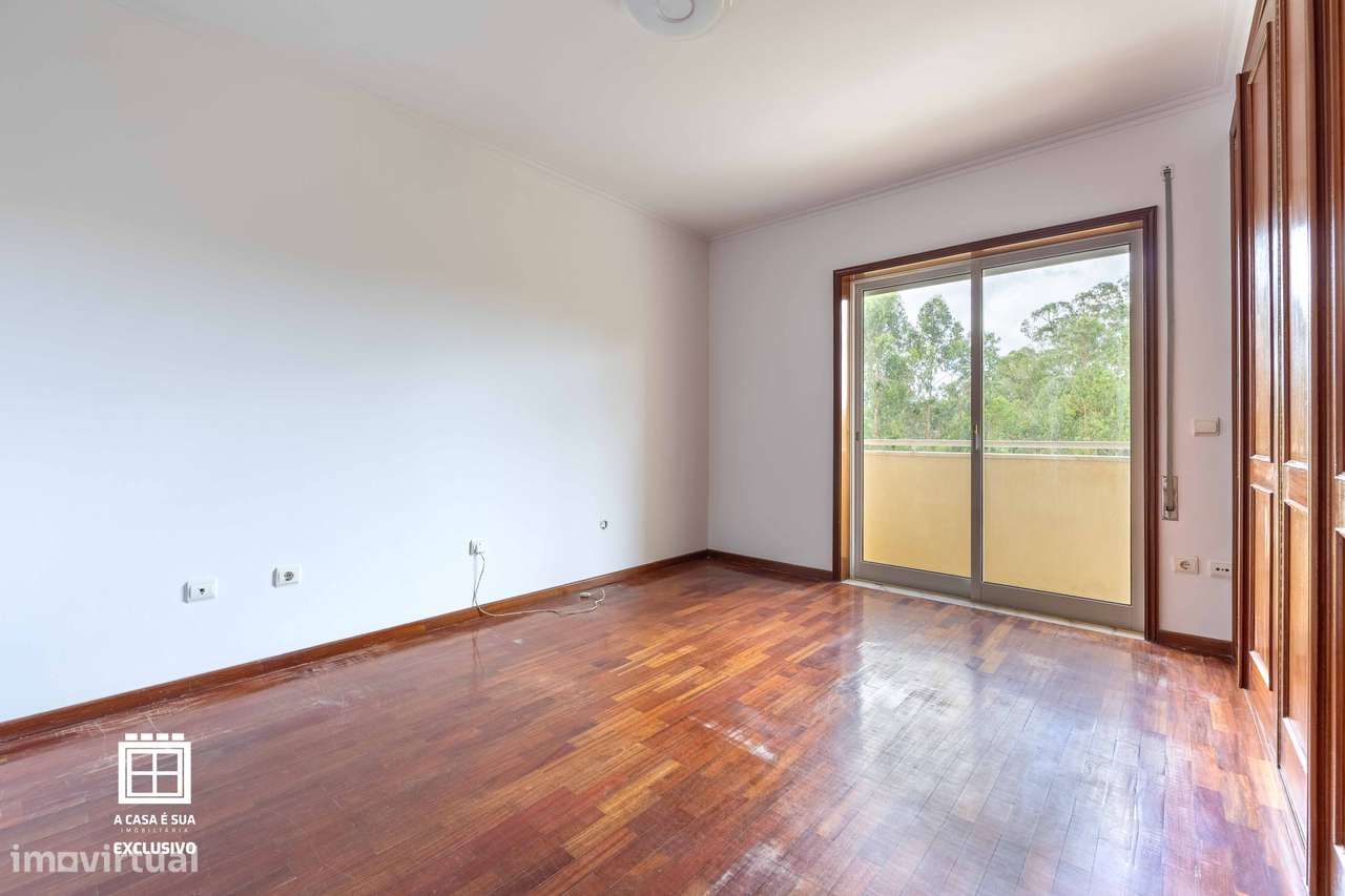 Andar Moradia T4 duplex c área total 213 m2 em São João de Ver - Feira-15