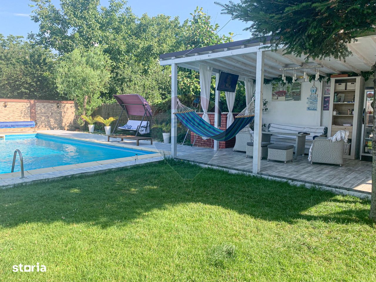 Vila de vanzare 9 camere cu piscina garaj Bacu Joita Ilfov