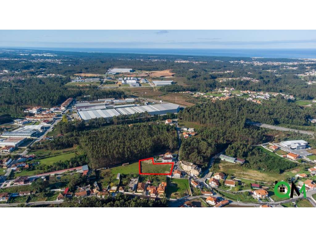 Terreno de 3200m² com projeto aprovado para moradia e anexos em São...-12