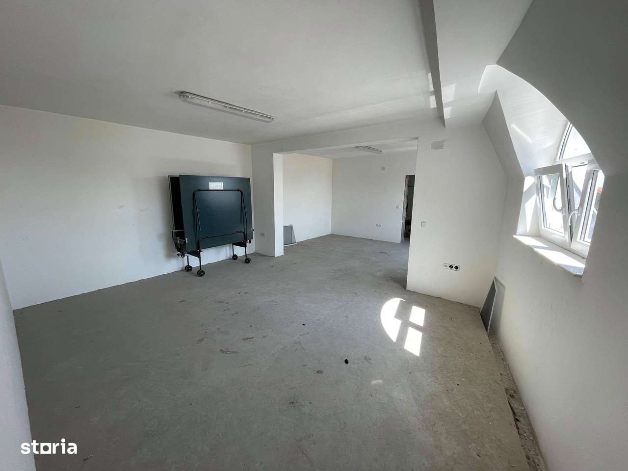 Exclusivitate ! Ideal investitite ! 2 case + 10 ari teren , str. Dara-13