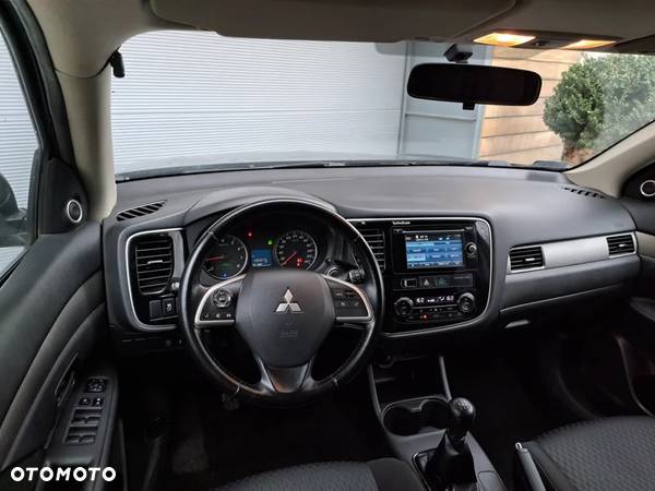 Mitsubishi Outlander 2.0 City Style 2WD - 22