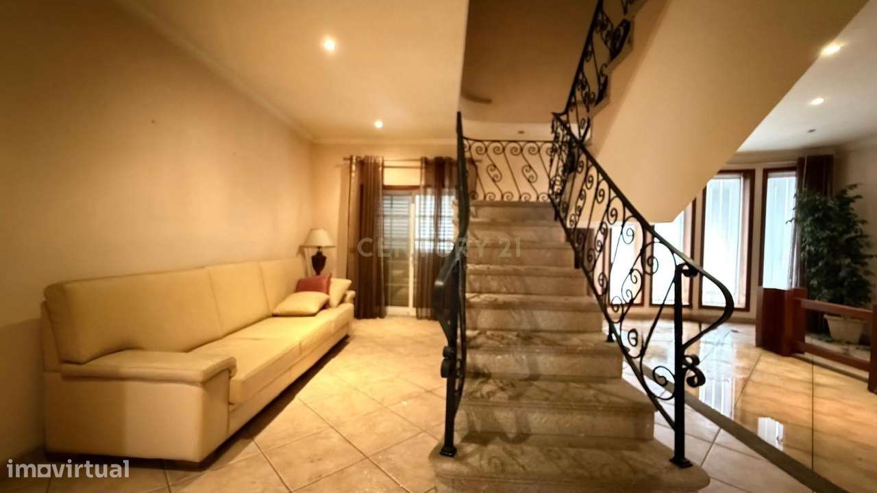 Moradia V4 Alpendorada, Várzea e Torrão – Marco de Canaveses-8