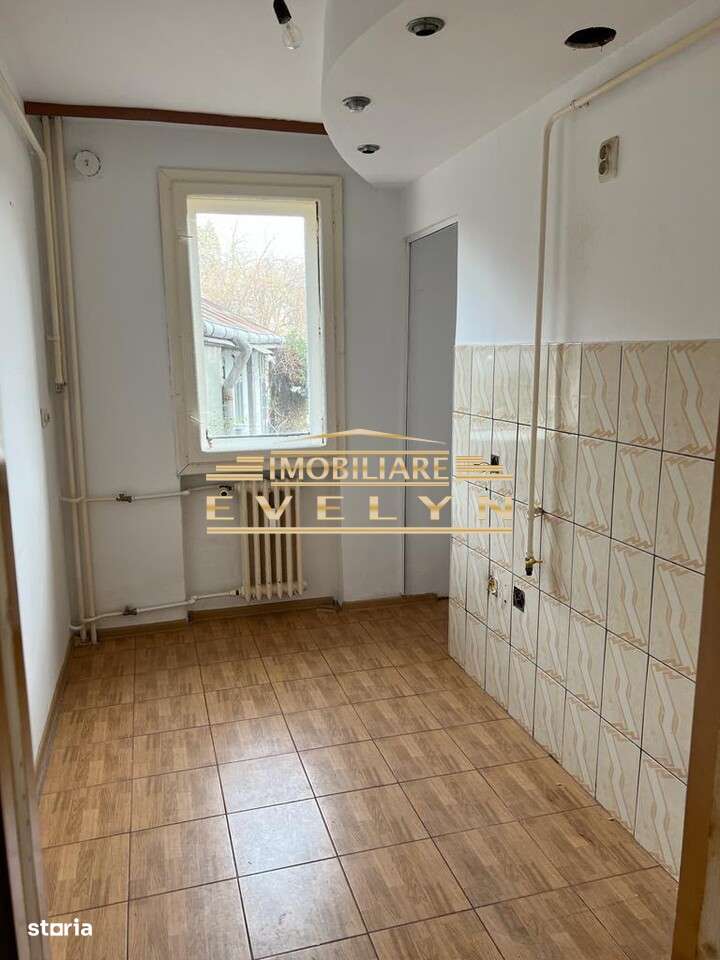 Garsonieră de vânzare ( bloc de apartamente ) - parter inalt-2