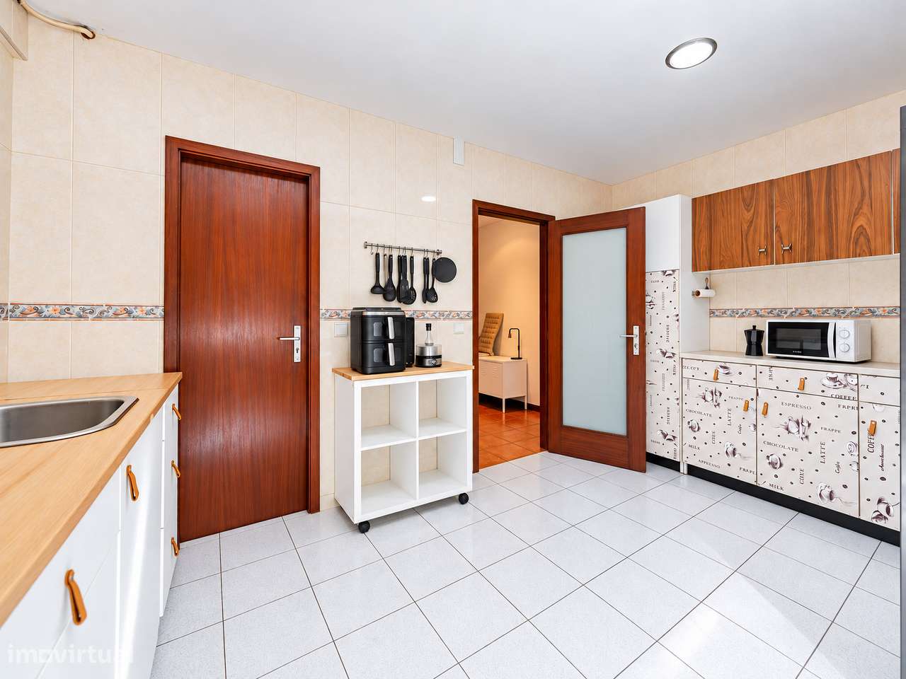 Apartamento T2 + 1 para venda na Rua Santo Adrião, Braga-4