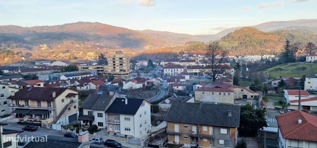 Moradia V4 em banda - Vieira do Minho-38