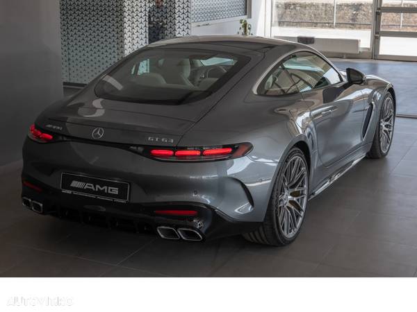 Mercedes-Benz AMG GT 63 4MATIC+ Coupe 2D Speedshift MCT 9G - 11