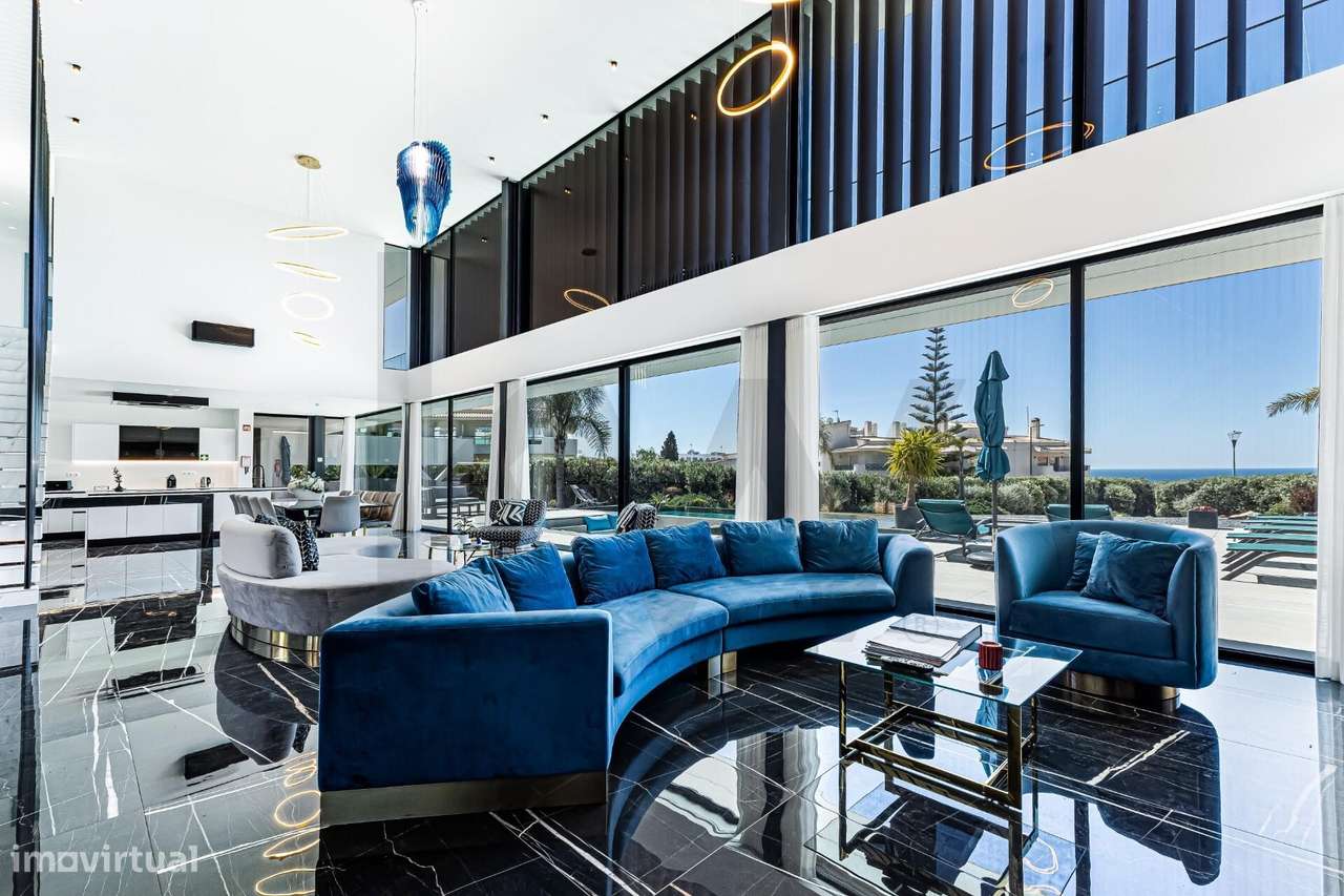 Moradia de Luxo Com 5 Quartos, Piscina Aquecida e a 3 Minutos da Praia - Grande imagem: 4/45