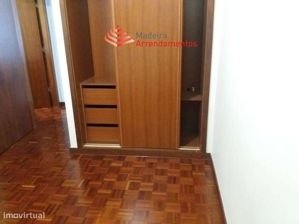 Apartamento, 85 m², Santo António-8