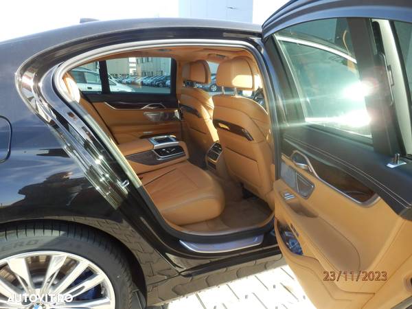 BMW Seria 7 750d xDrive - 16