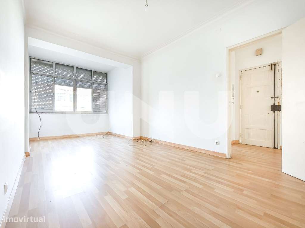 T2 com potencial total de remodelação, em Benfica-9