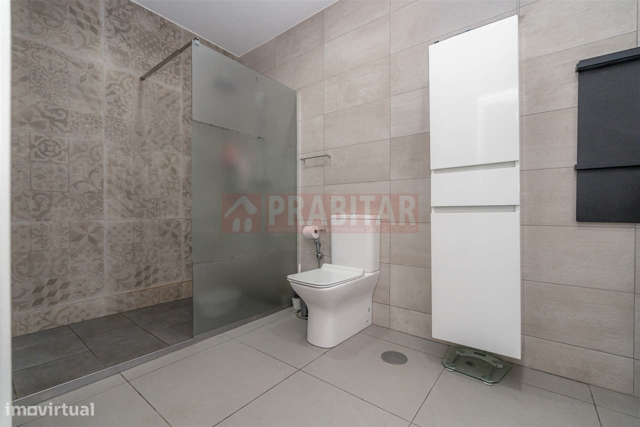 MORADIA T3 COMO NOVA EM AVEIRO/SANTA JOANA-8