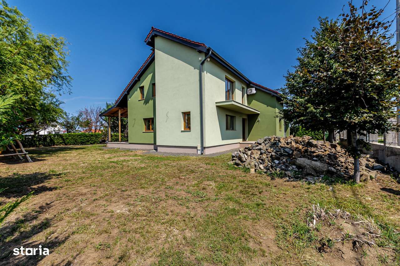 REDUCERE Casă nouă, spațioasă, în cartierul rezidențial din Curtici - Imagine principală: 4/14