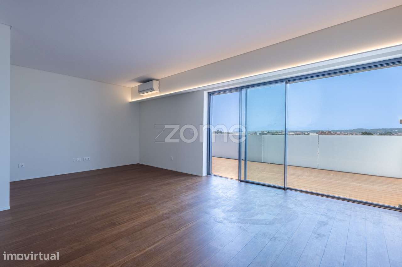 Apartamento T4 Duplex Novo no Prestigiado Edifício Alameda-11